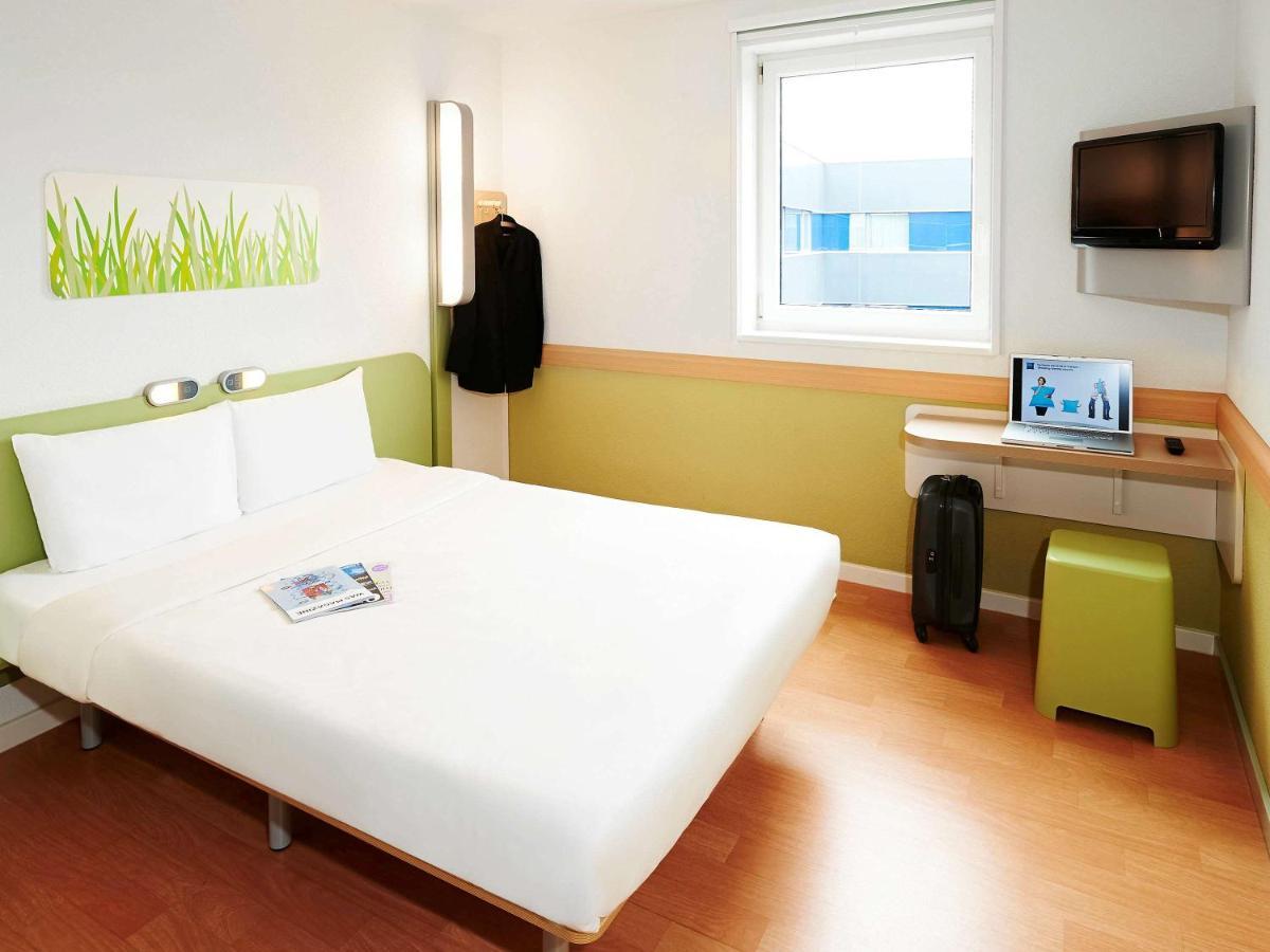 Ibis Budget Marne La Vallee Saint-Thibault-des-Vignes Ngoại thất bức ảnh